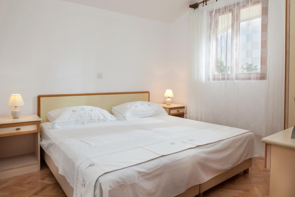 Kornelija 2 Apartment Podgora Cameră foto