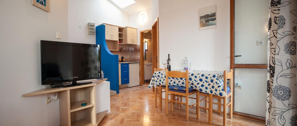 Kornelija 2 Apartment Podgora Cameră foto