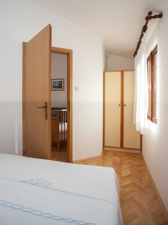 Kornelija 2 Apartment Podgora Cameră foto