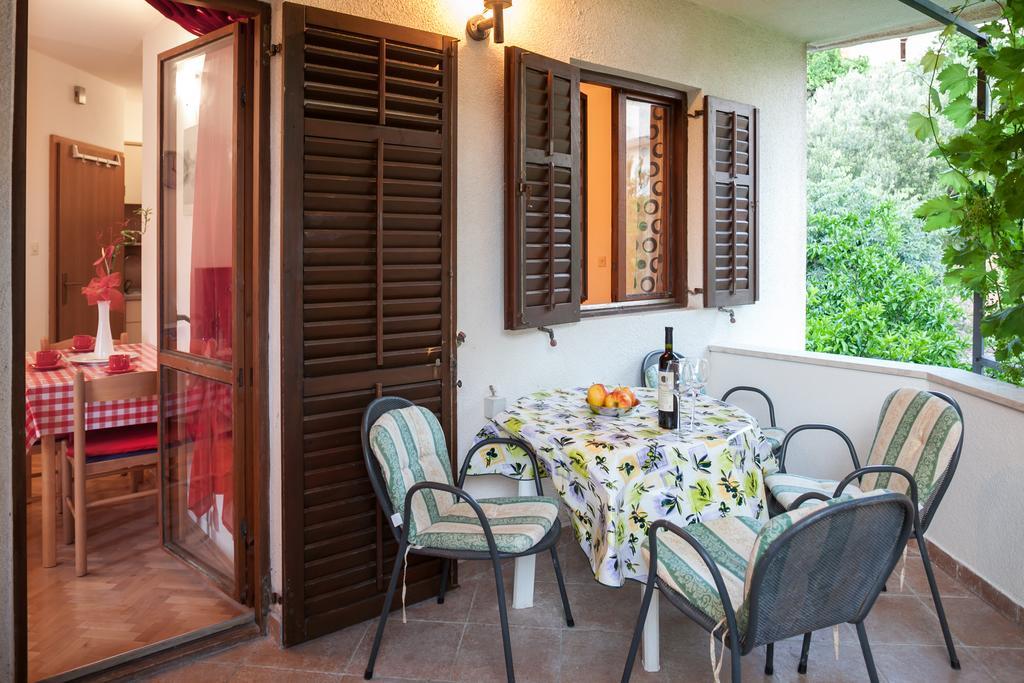 Kornelija 2 Apartment Podgora Cameră foto