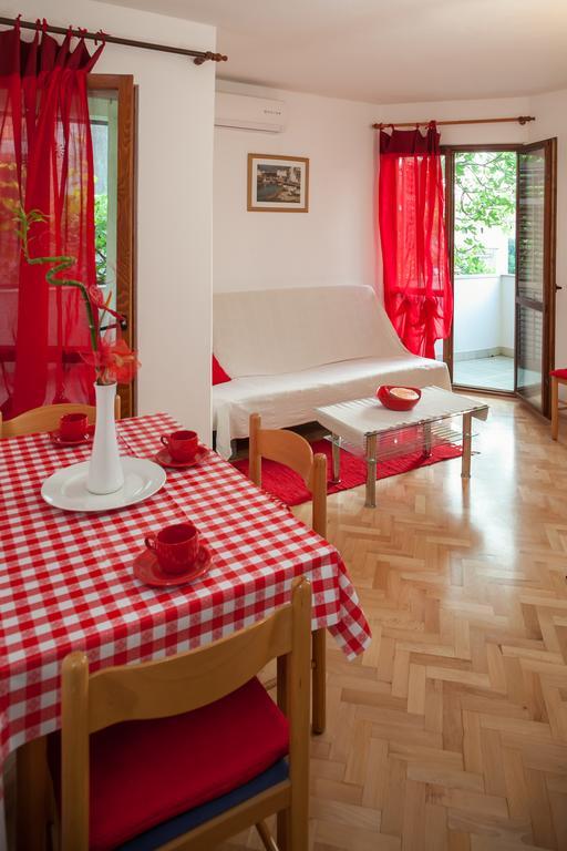 Kornelija 2 Apartment Podgora Cameră foto