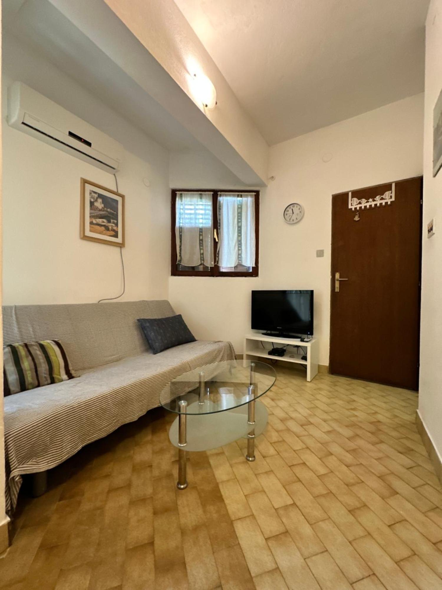 Kornelija 2 Apartment Podgora Exterior foto